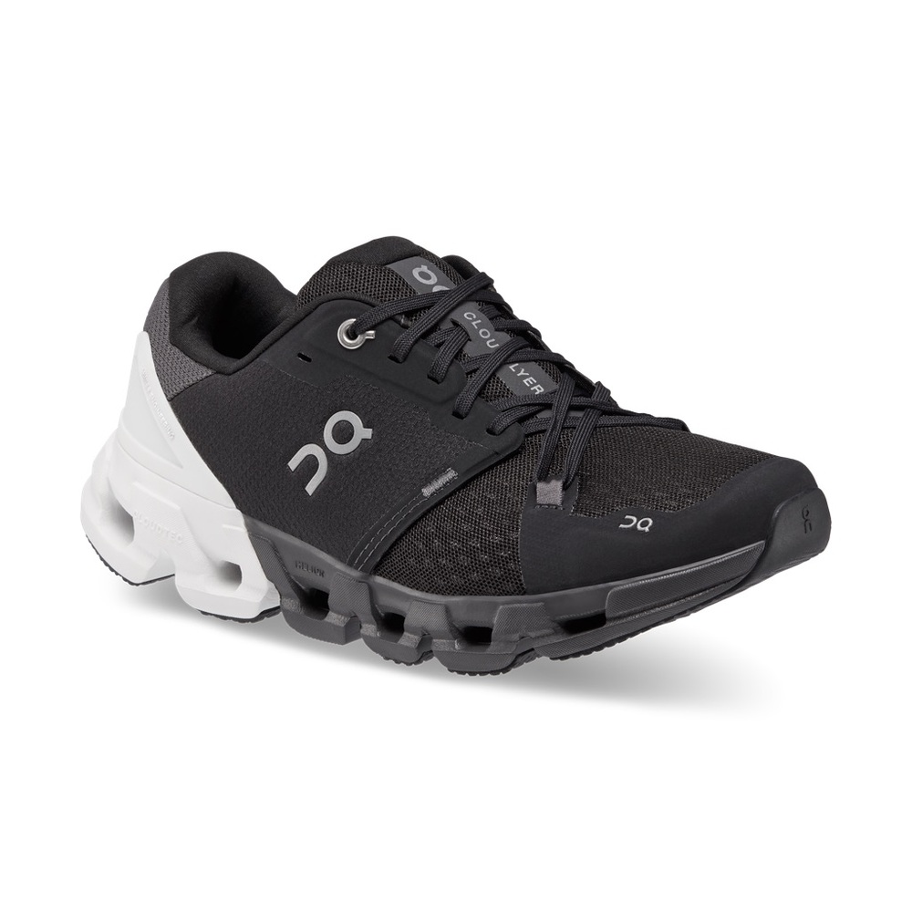 On Running Women’s Black and White Cloudflyer 4